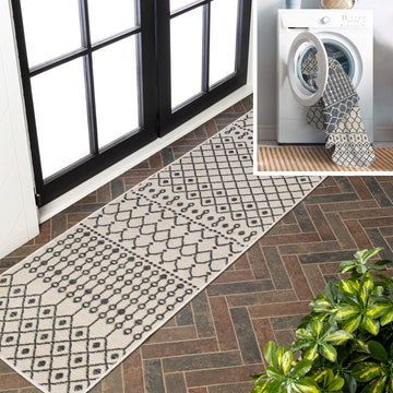 Zana Modern Geometric Moroccan Reversible Machine-Washable Indoor/Outdoor Area Rug